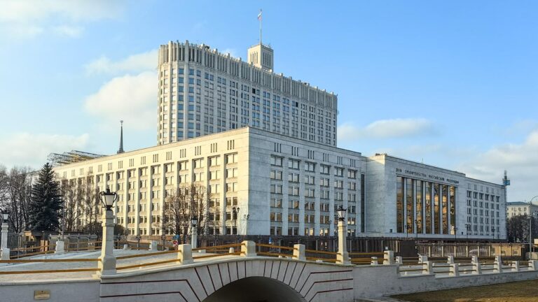 Правительство утвердило распоряжение о видах деятельности для применения пониженных ставок по упрощенной системе налогообложения